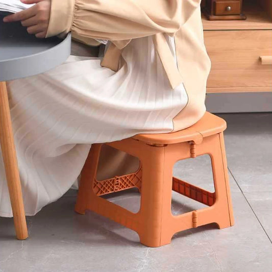 1 Piece of Foldable Chair Stool, Thickened and Portable, Lightweight Plastic Stool Suitable for Home Bathrooms and Outdoor Use